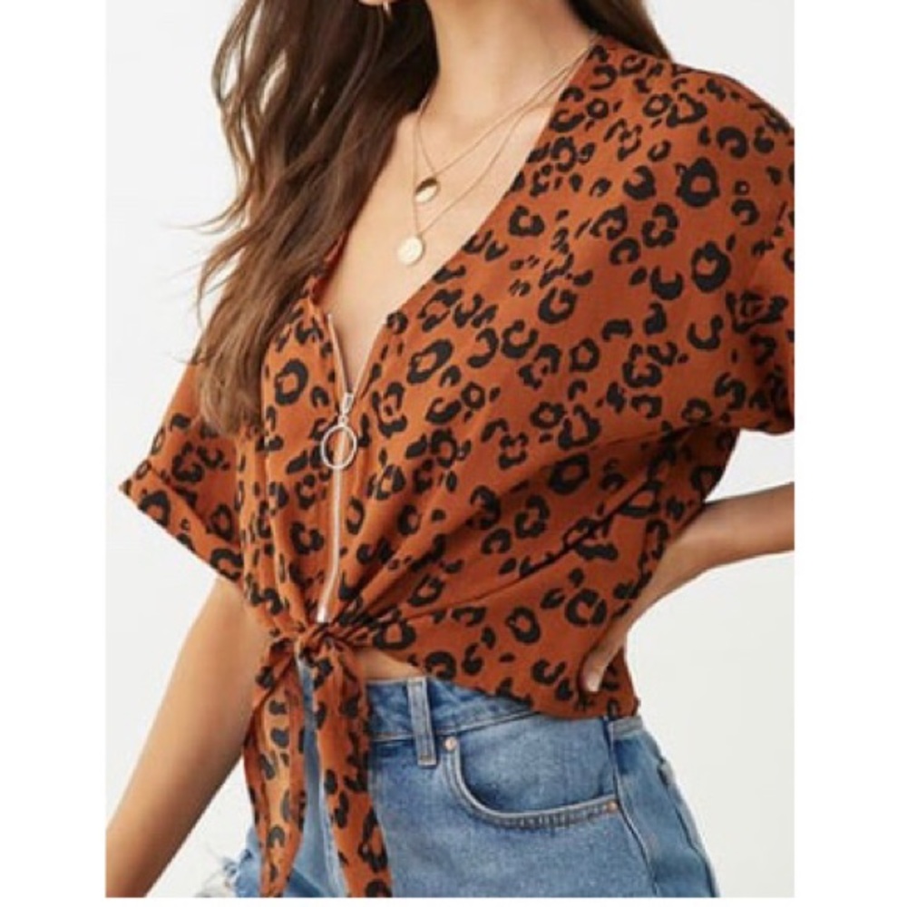 Leopard top